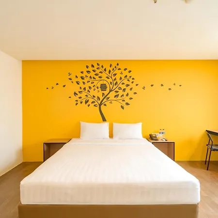 Yellow Bee Tangerang Exterior photo