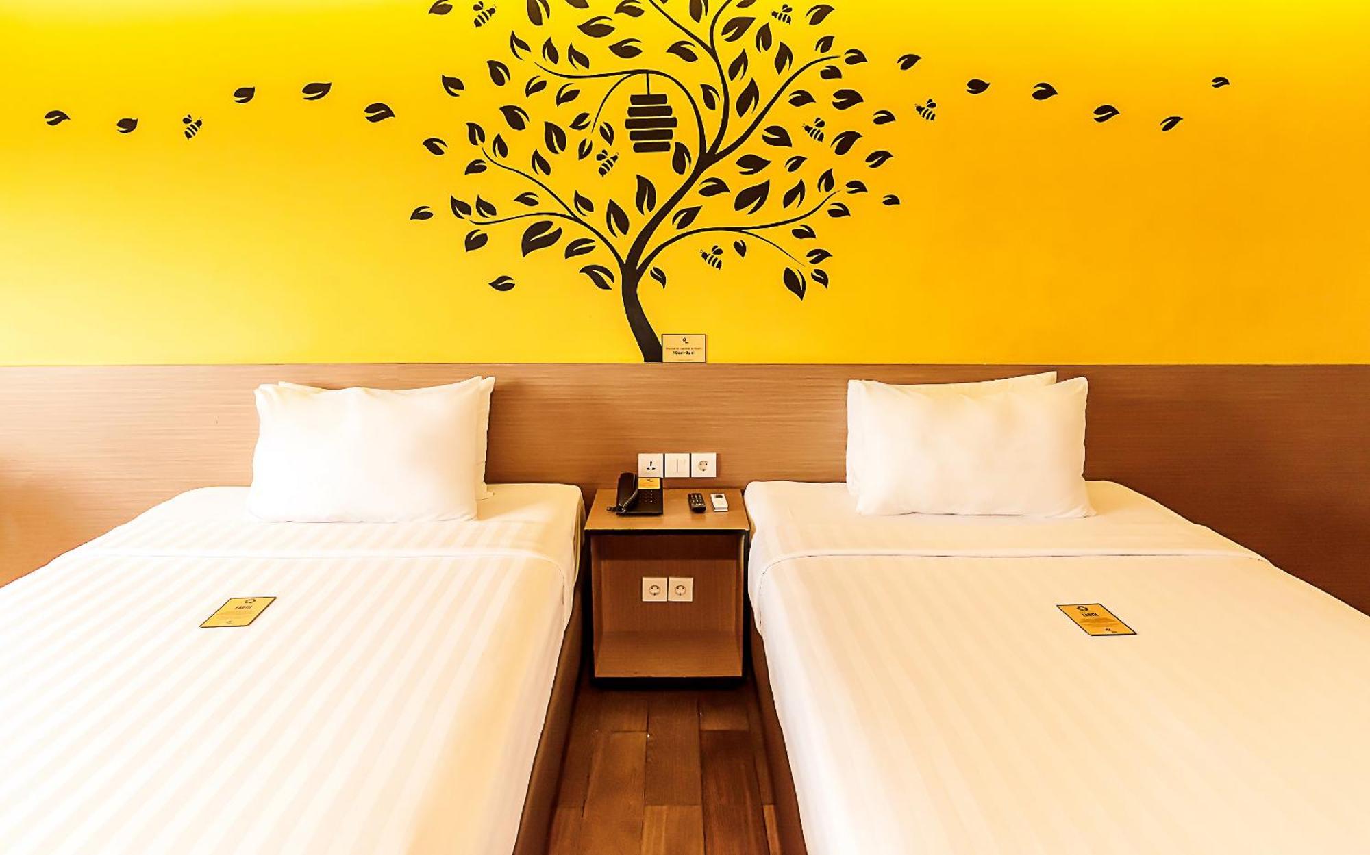 Hotel Yellow Bee 3*